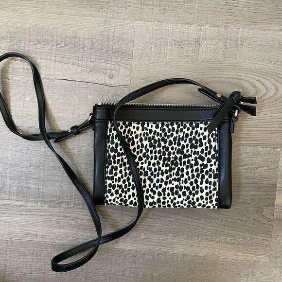 Old Navy two-zip Black and White Dotted Crossbody - Picture 1 of 5